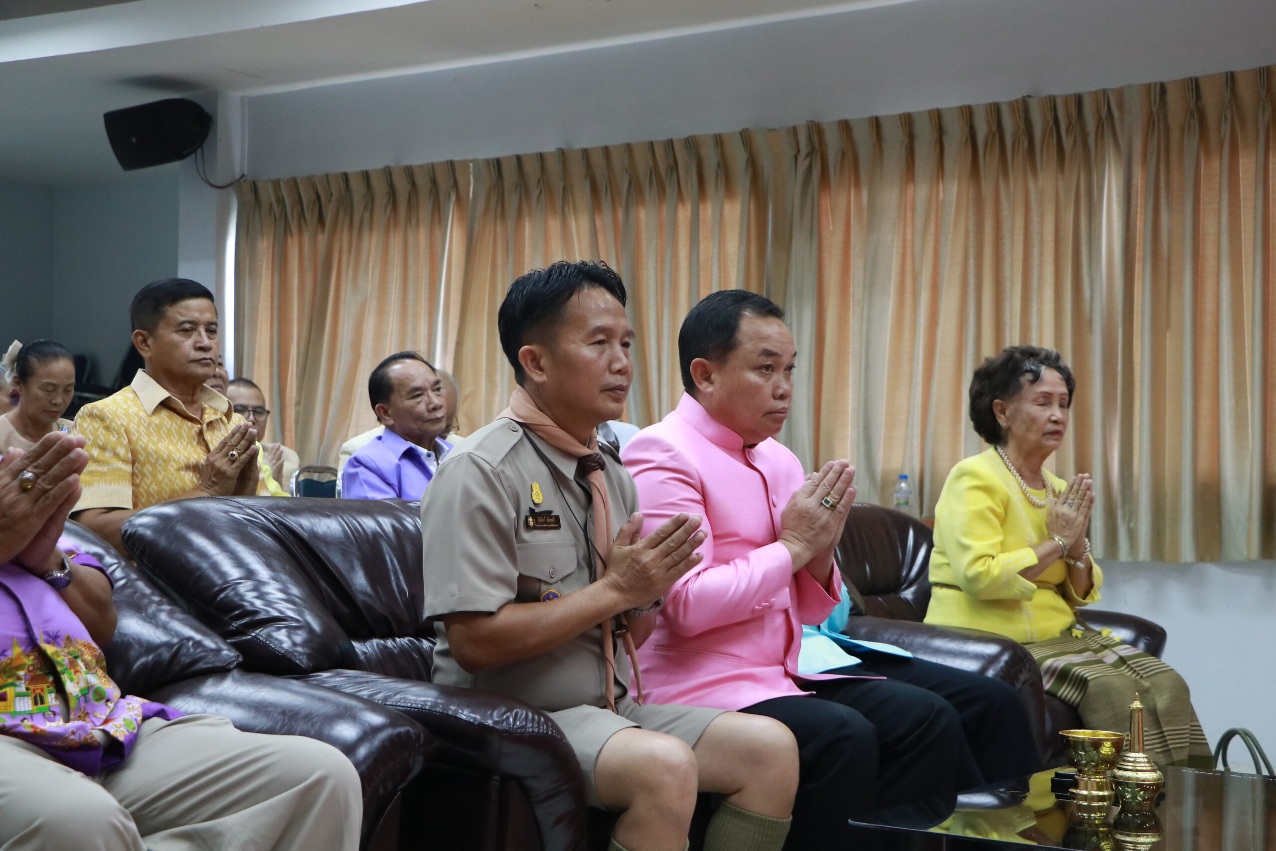 กิจกรรม “ดูแลครูไทยวัยเกษียณ เข้าพรรษาพากันทำบุญ”สำนักงาน สกสค.จังหวัดมุกดาหาร