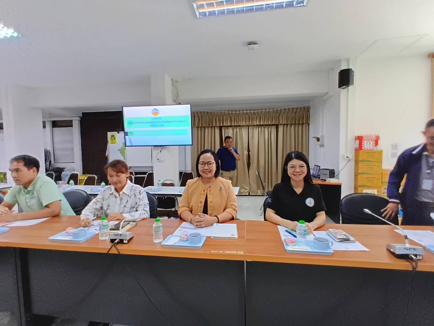 การประชุมคณะกรรมการศูนย์อำนวยการความปลอดภัยทางถนนจังหวัดมุกดาหาร